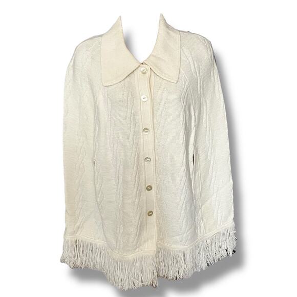 Vintage Cream Knit Cape Poncho Fringe Trim Button Up Boho Western Cloak Shawl - Picture 2 of 9